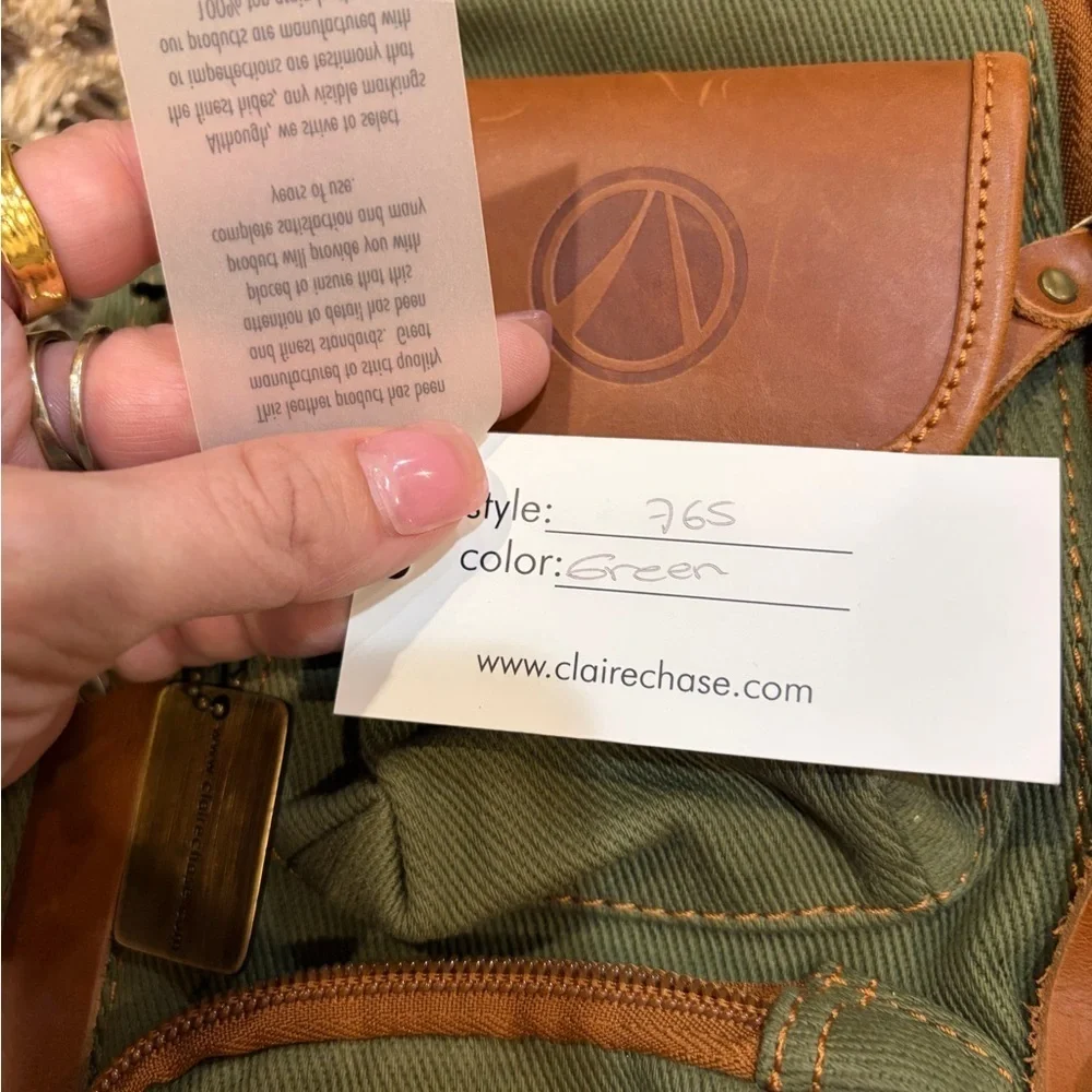 NWT Claire Chase Colorado Sling Bag Style: 765, Green - Picture 4 of 4